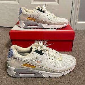 White Nike Air Max 90 Women’s 11.5 Men’s 10